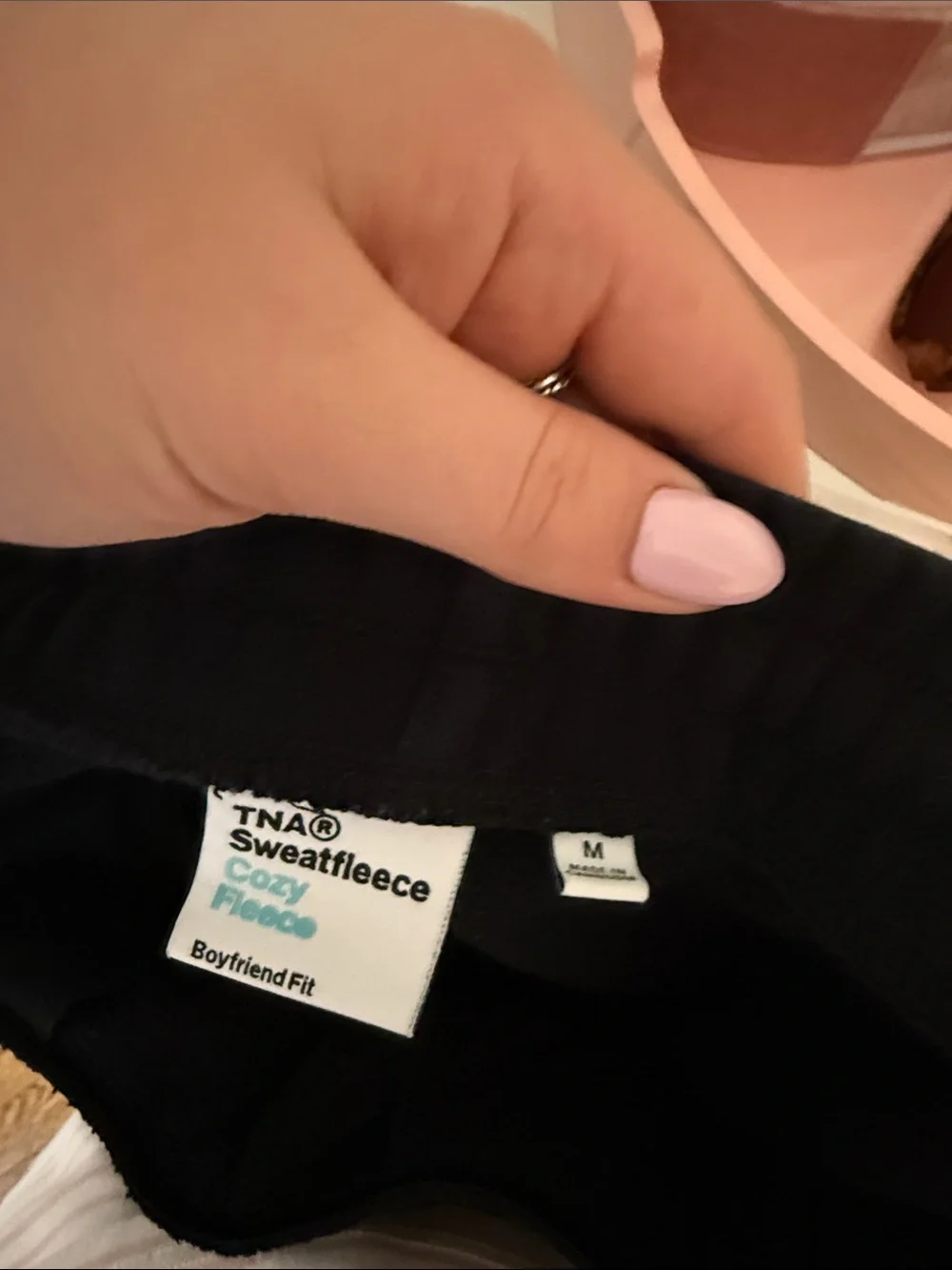 TNA Aritzia Sweat shorts - Picture 3 of 3